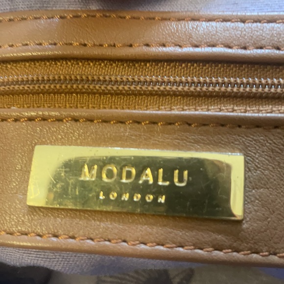 Modalu Leather Satchel - Picture 9 of 10